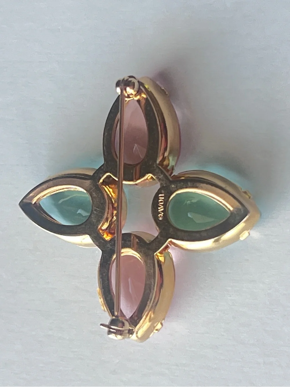 Avon gorgeous brooch